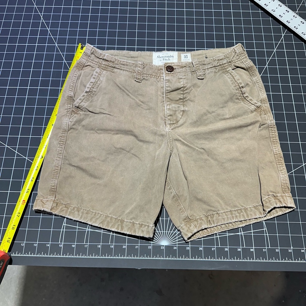 Abercrombie & Fitch Men's Brown Flat Front Shorts